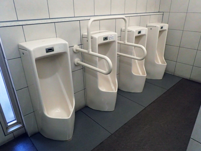 トイレ共用